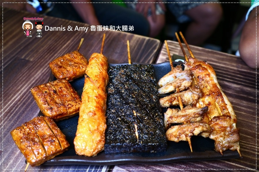 20170601《竹北開到凌晨的店》台灣壹碳烤-純木炭火串燒專門店！。現點現烤。朋友聚餐晚餐宵夜好選擇。非炸物純炭烤的串燒美食︱ （影片） (16).jpg