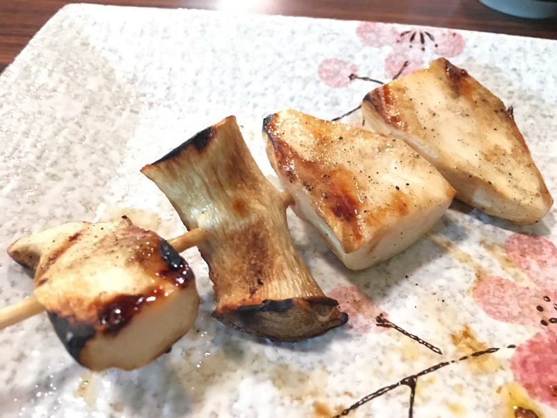 南勢角捷運站【大樂串燒】夜市內寵物友善餐廳