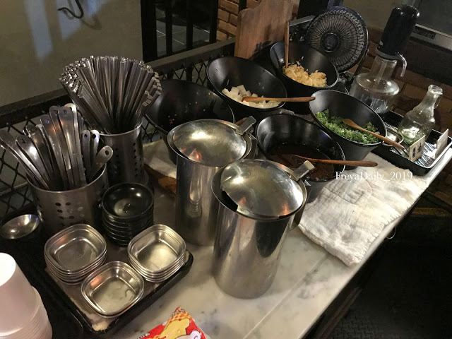 2019, winter 走吧台北哪裡吃美食：萬華區 豬大爺推薦美食 超平價韓式烤肉 玖佰號