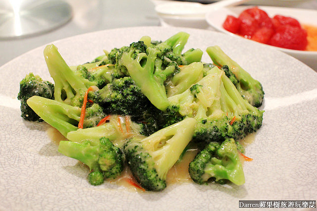 『新北新店』白金花園酒店烤鴨特餐★白金櫻桃烤鴨料理要預約才吃的到/捷運景安站美食餐廳鄰近新店區陽光運動公園