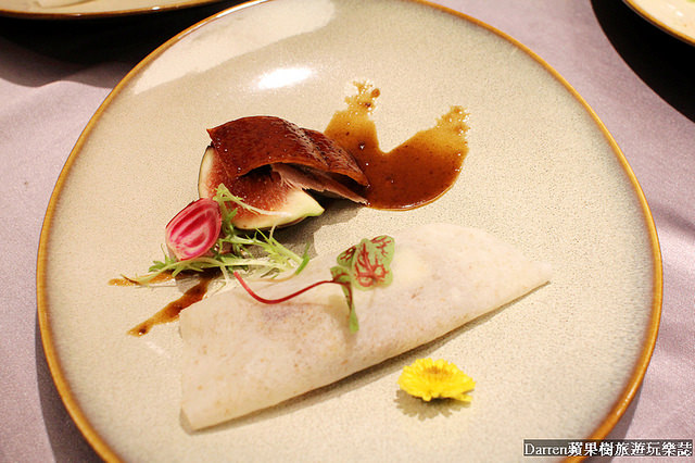 『新北新店』白金花園酒店烤鴨特餐★白金櫻桃烤鴨料理要預約才吃的到/捷運景安站美食餐廳鄰近新店區陽光運動公園