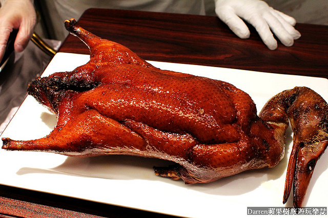 『新北新店』白金花園酒店烤鴨特餐★白金櫻桃烤鴨料理要預約才吃的到/捷運景安站美食餐廳鄰近新店區陽光運動公園
