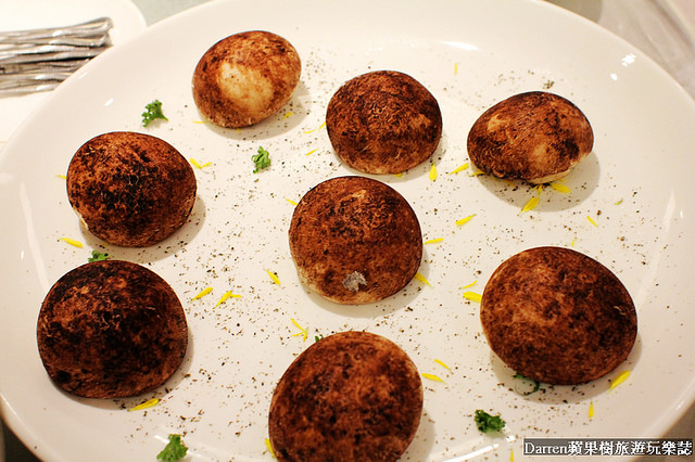 『新北新店』白金花園酒店烤鴨特餐★白金櫻桃烤鴨料理要預約才吃的到/捷運景安站美食餐廳鄰近新店區陽光運動公園