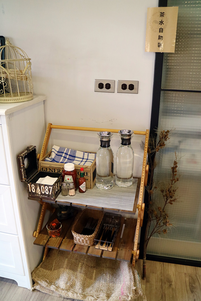 美食►桃園┃未秧咖啡┃藝文特區附近隱藏版桃園早午餐，彩色拉花、荷蘭鬆餅超吸睛！