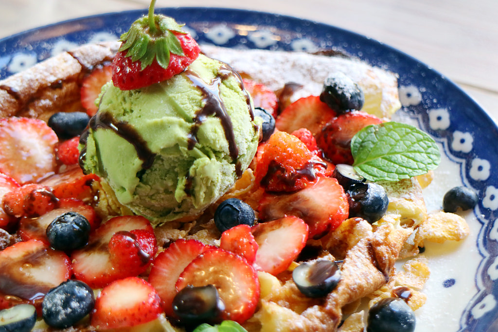 美食►桃園┃未秧咖啡┃藝文特區附近隱藏版桃園早午餐，彩色拉花、荷蘭鬆餅超吸睛！