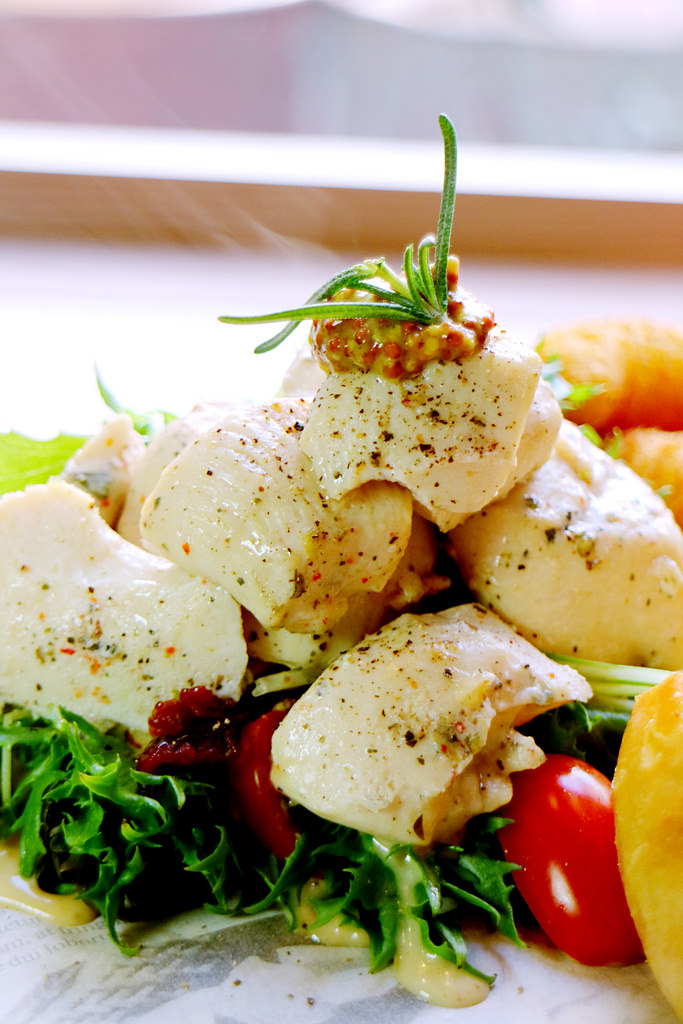 美食►桃園┃未秧咖啡┃藝文特區附近隱藏版桃園早午餐，彩色拉花、荷蘭鬆餅超吸睛！