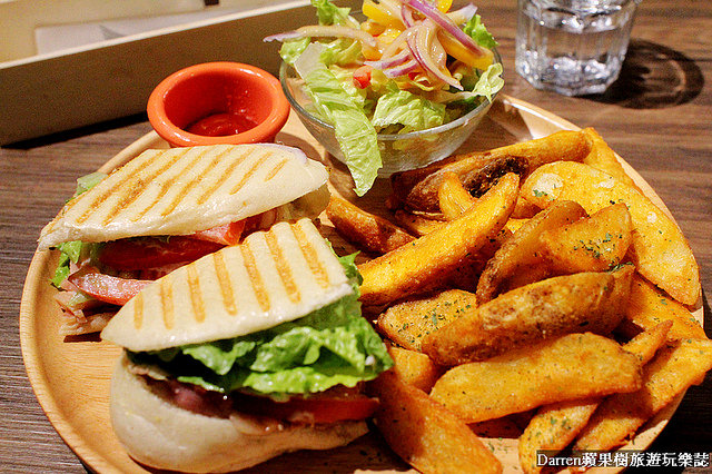 『桃園龜山咖啡廳』森林咖啡2號Bosque cafe(含詳細菜單)★林口人氣早午餐店來龜山開2號店/桃園龜山下午茶輕食咖啡