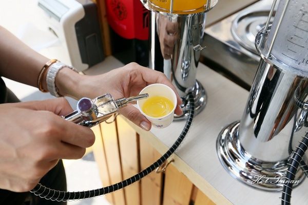 午春 黑胡椒黑輪：【台南美食】午春黑胡椒黑輪攤：平民小吃大變身，還有狗豬暢飲喝到飽~