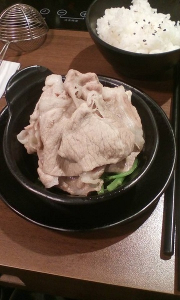 和田精緻涮涮鍋(新光三越台北站前店):位於百貨公司的一隅--和田精緻涮涮鍋(新光站前店)体驗心得 和田精緻涮涮鍋(新光三越台北站前店):位於百貨公司的一隅--和田精緻涮涮鍋(新光站前店)体驗心得