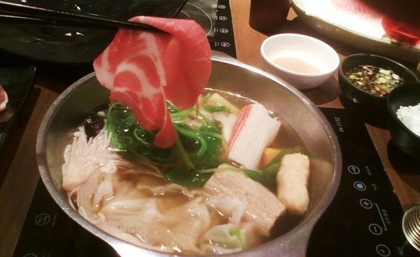 和田精緻涮涮鍋(新光三越台北站前店):位於百貨公司的一隅--和田精緻涮涮鍋(新光站前店)体驗心得 和田精緻涮涮鍋(新光三越台北站前店):位於百貨公司的一隅--和田精緻涮涮鍋(新光站前店)体驗心得