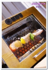 革命家 韓式炭火串燒烤:忠孝敦化韓式鐵箱燒烤.油煙不外洩,不怕沾染滿身烤肉味──革命家