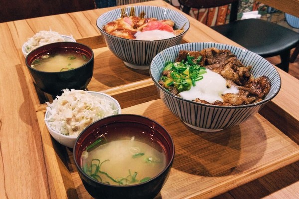 滿燒肉丼食堂(新莊輔大店):小資上班族的下班提案 美食提案 -滿燒肉丼食堂