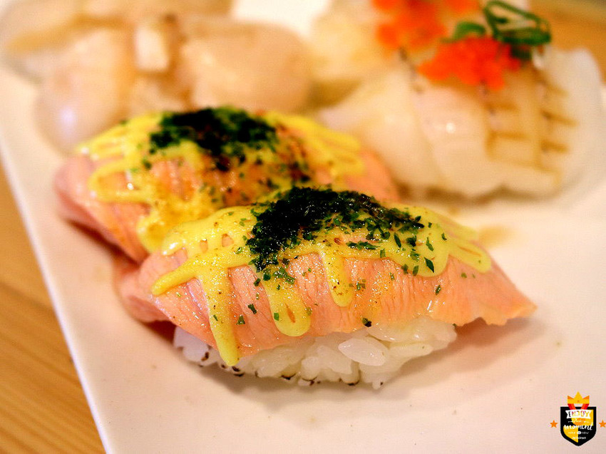 台南日本料理／外帶星鰻丼第二碗半價／任一丼飯搭配星鰻丼兩碗折50元／嚴選新鮮食材現點現做／料多實在CP值高／巷弄隱藏版美食
