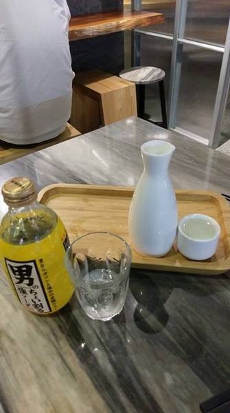 Yoko洋子酒食所:Yoko洋子酒食所-板橋府中站的聚餐好選擇 跟好友同事喝點酒吃點串燒有夠愜意