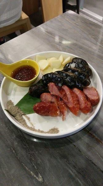 Yoko洋子酒食所:Yoko洋子酒食所-板橋府中站的聚餐好選擇 跟好友同事喝點酒吃點串燒有夠愜意