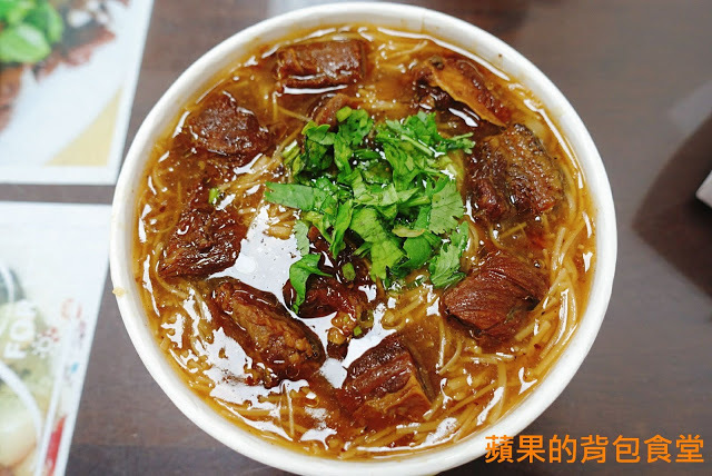 [食記] 新竹香山 - 張記麻辣大腸麵線 平價小吃高CP值 蚵仔超肥美 麵線不軟爛香氣撲鼻 新竹美食 傳統小吃