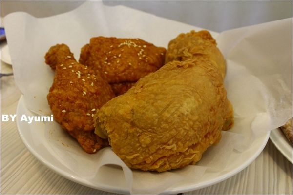 林太太手工石烤披薩：[食記]蘆洲好吃又養生的林太太手工石烤披薩&美式、韓式炸雞，特別推薦手工泡泡冰！！！