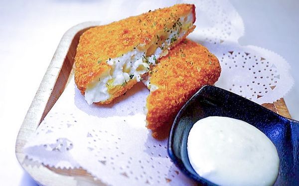 茉莉公主蛋包飯:|食.彰化|茉莉公主蛋包飯 多層次的公主禮服造型.讓人看了都捨不得開動!決明子沙坑 / 旋轉木馬餐廳