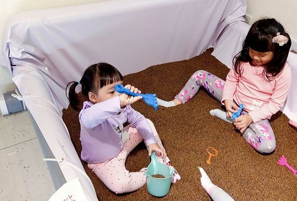 茉莉公主蛋包飯:|食.彰化|茉莉公主蛋包飯 多層次的公主禮服造型.讓人看了都捨不得開動!決明子沙坑 / 旋轉木馬餐廳