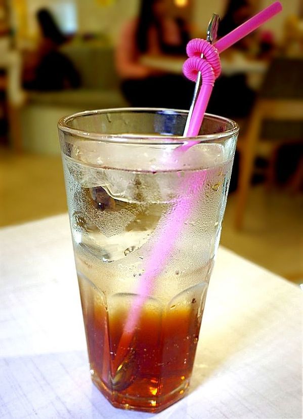 茉莉公主蛋包飯:|食.彰化|茉莉公主蛋包飯 多層次的公主禮服造型.讓人看了都捨不得開動!決明子沙坑 / 旋轉木馬餐廳