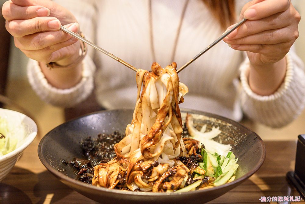 新竹市美食》喜樂韓式料理 家庭風韓味美食 銅盤燒肉味美大份量 多人聚餐的好去處 - 滿分的旅遊札記