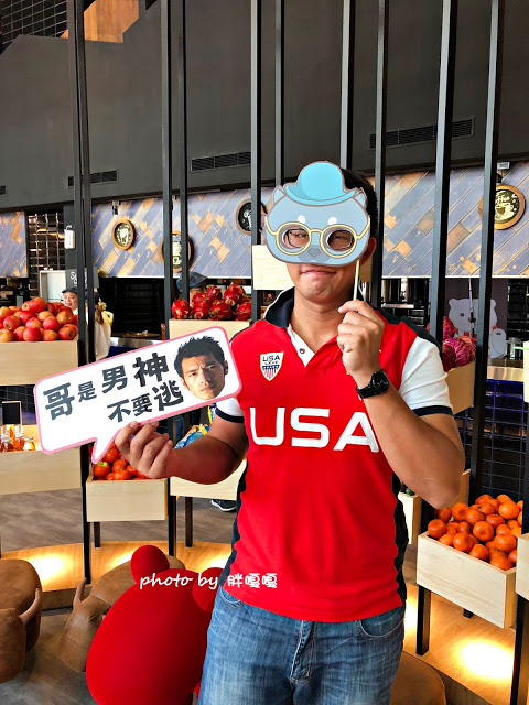 【嘉義 餐廳】Sunny Queen 陽光皇后🐤🐤🐤浮誇系餐廳，裝潢美到不行，就連餐點也很浮誇，尤其那隻烤雞(記得先預約)，好看又好吃，真的是一家令人印象深刻的餐廳