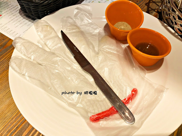 【嘉義 餐廳】Sunny Queen 陽光皇后🐤🐤🐤浮誇系餐廳，裝潢美到不行，就連餐點也很浮誇，尤其那隻烤雞(記得先預約)，好看又好吃，真的是一家令人印象深刻的餐廳