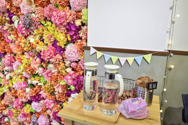 宜蘭羅東美食》小島日和 日式手作水果剉冰&蛋糕甜點 女孩們都無法招架的繽紛花牆 - 滿分的旅遊札記