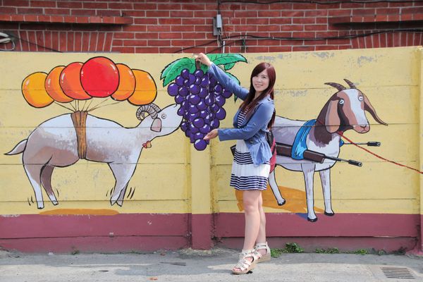 彰化溪湖巨峰葡萄彩繪:【彰化景點】彰化溪湖巨峰葡萄彩繪~充滿幽默風趣和在地風格存在的小小樂趣