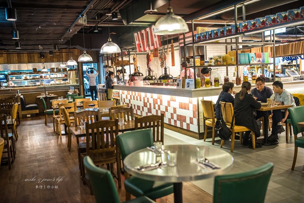 餐酒食記｜『Jamies Italian Taiwan』推出全新商業午餐｜義大利主廚傑米奧立佛台灣首間分店在新光三越A11｜信義區餐酒館推薦 - 麥仔の生活日記