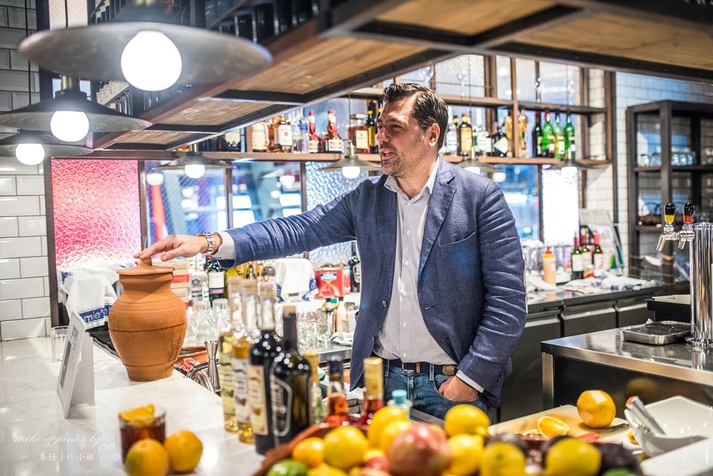 餐酒食記｜『Jamies Italian Taiwan』推出全新商業午餐｜義大利主廚傑米奧立佛台灣首間分店在新光三越A11｜信義區餐酒館推薦 - 麥仔の生活日記