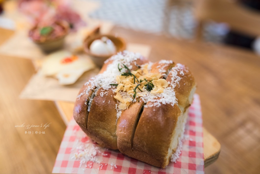 餐酒食記｜『Jamies Italian Taiwan』推出全新商業午餐｜義大利主廚傑米奧立佛台灣首間分店在新光三越A11｜信義區餐酒館推薦 - 麥仔の生活日記