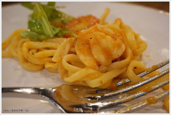 Jamie's -招牌風味鮮蝦細扁麵-3.JPG