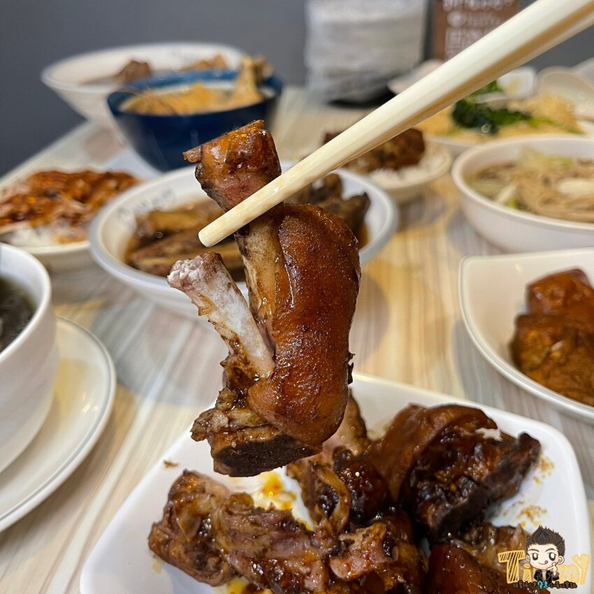 竹北藥燉排骨日賣300碗！20多種藥材熬煮美味藥燉排骨。神的雞湯平日中午也可以吃得到了！