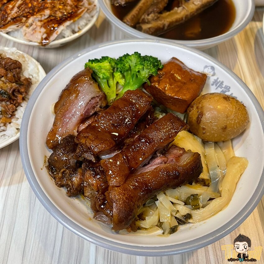 竹北藥燉排骨日賣300碗！20多種藥材熬煮美味藥燉排骨。神的雞湯平日中午也可以吃得到了！