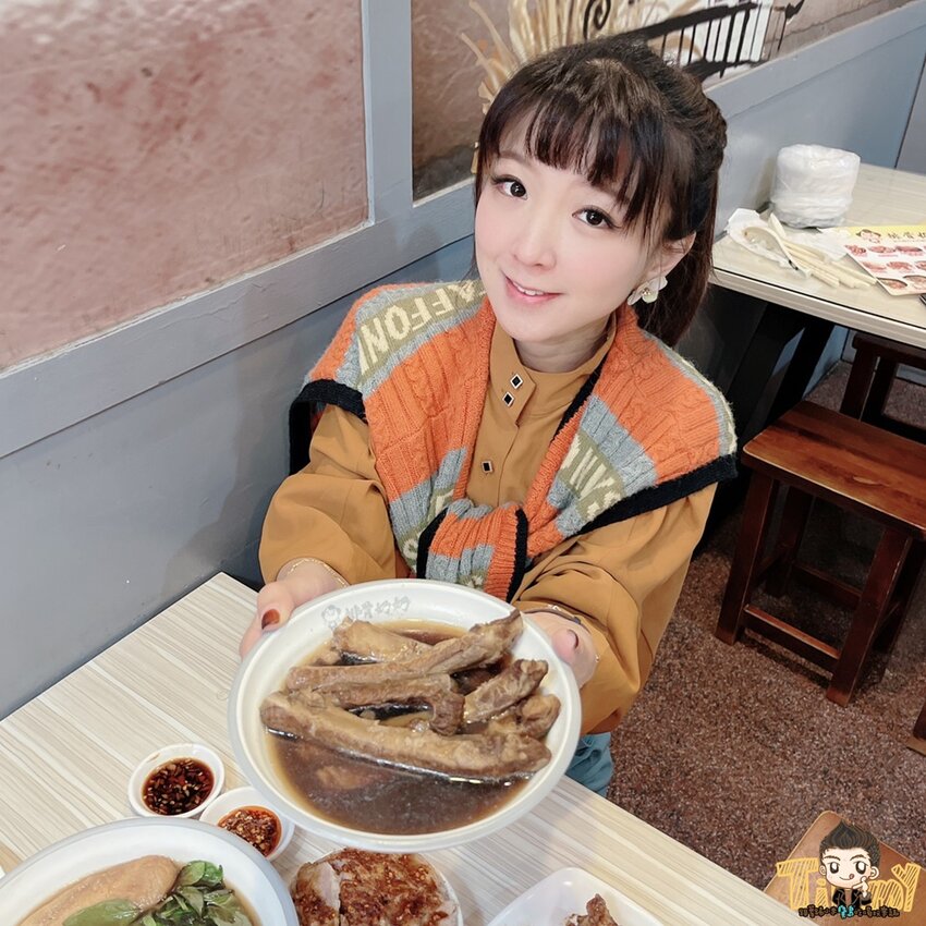 竹北藥燉排骨日賣300碗！20多種藥材熬煮美味藥燉排骨。神的雞湯平日中午也可以吃得到了！