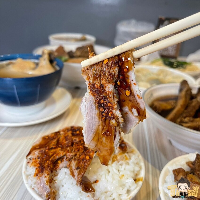 竹北藥燉排骨日賣300碗！20多種藥材熬煮美味藥燉排骨。神的雞湯平日中午也可以吃得到了！