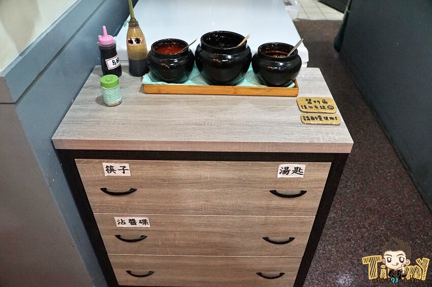 竹北藥燉排骨日賣300碗！20多種藥材熬煮美味藥燉排骨。神的雞湯平日中午也可以吃得到了！