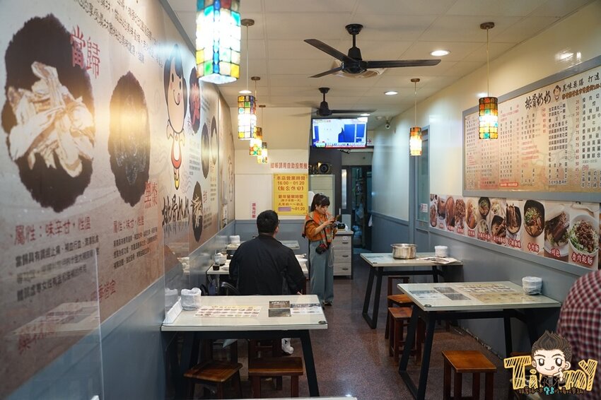 竹北藥燉排骨日賣300碗！20多種藥材熬煮美味藥燉排骨。神的雞湯平日中午也可以吃得到了！