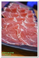 濟鴻火鍋:景美現流海鮮.市區也能吃到高檔活跳跳海鮮/特色鍋物──濟鴻火鍋