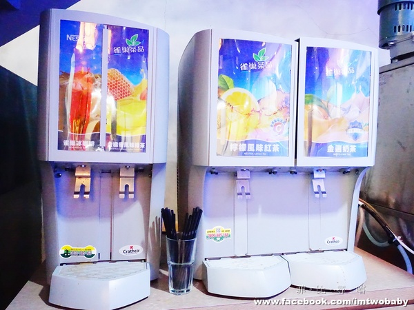 濟鴻火鍋:【捷運美食】濟鴻火鍋 漁港直送生猛海鮮 蝦兵蟹將活跳跳上桌 甜潤海鮮X極鮮肉品讓您大呼過癮!! 濟鴻火鍋:【捷運美食】濟鴻火鍋 漁港直送生猛海鮮 蝦兵蟹將活跳跳上桌 甜潤海鮮X極鮮肉品讓您大呼過癮!!