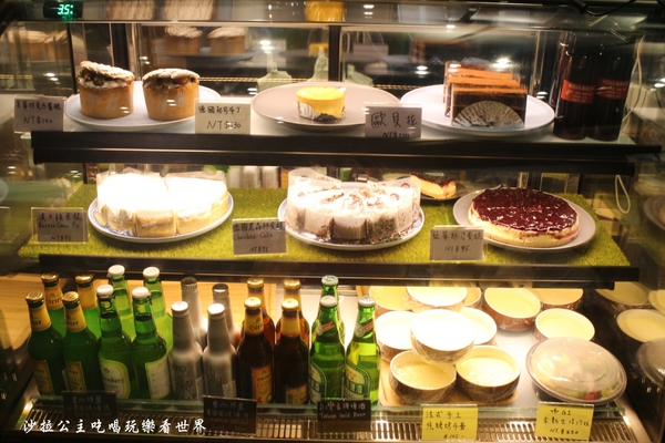 RAYCA Coffee:中山區咖啡/不限時/有插座/提供百人包場場地『RAYCA Coffee & Platform』捷運民權西路站