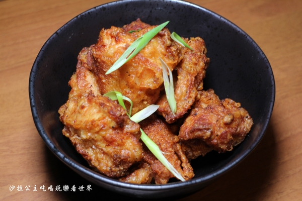 RAYCA Coffee:中山區咖啡/不限時/有插座/提供百人包場場地『RAYCA Coffee & Platform』捷運民權西路站