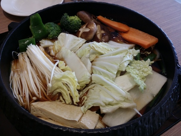 牛比蔥壽喜燒吃到飽專門店：台中北區【牛比蔥壽喜燒吃到飽專門店】 （漢口路崇德路口）