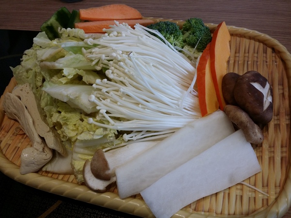 牛比蔥壽喜燒吃到飽專門店：台中北區【牛比蔥壽喜燒吃到飽專門店】 （漢口路崇德路口）