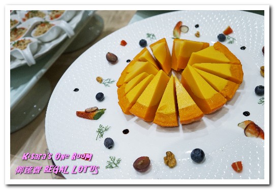 御蓮齋蔬食吃到飽餐廳:素食吃到飽.菜色多樣化顛覆大家想像的精緻素食餐廳──御蓮齋