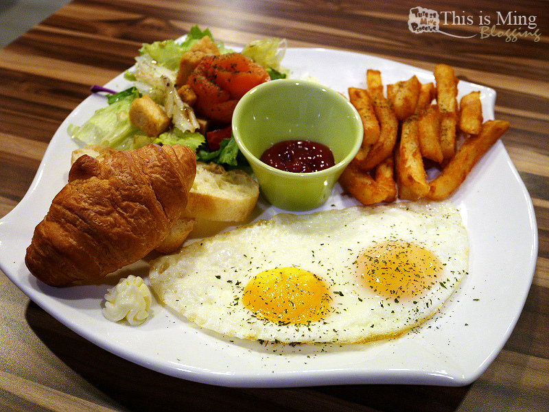 【新北新店│食記】小碧潭 SUMI CAFE 自家烘焙咖啡館～午后的輕食饗宴