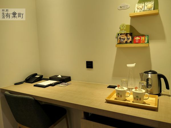 【台中住宿】綠宿行旅Green Hotel：綠色美學概念旅店，有趣互動心之光牆；來一趟說走就走的台中之旅，近草悟道廣場綠園道