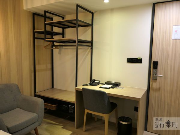 【台中住宿】綠宿行旅Green Hotel：綠色美學概念旅店，有趣互動心之光牆；來一趟說走就走的台中之旅，近草悟道廣場綠園道