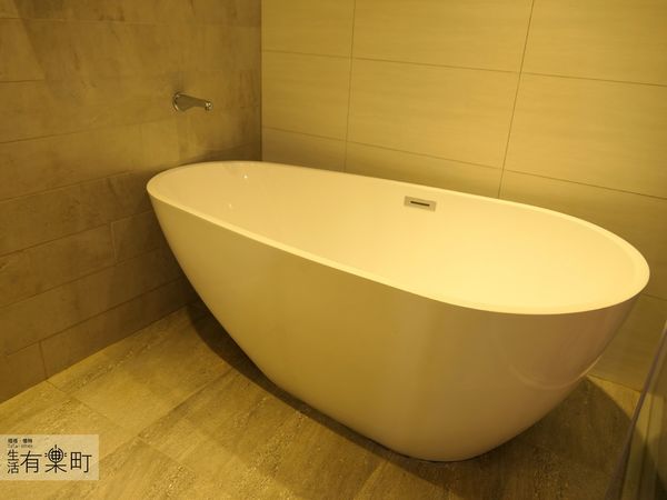 【台中住宿】綠宿行旅Green Hotel：綠色美學概念旅店，有趣互動心之光牆；來一趟說走就走的台中之旅，近草悟道廣場綠園道